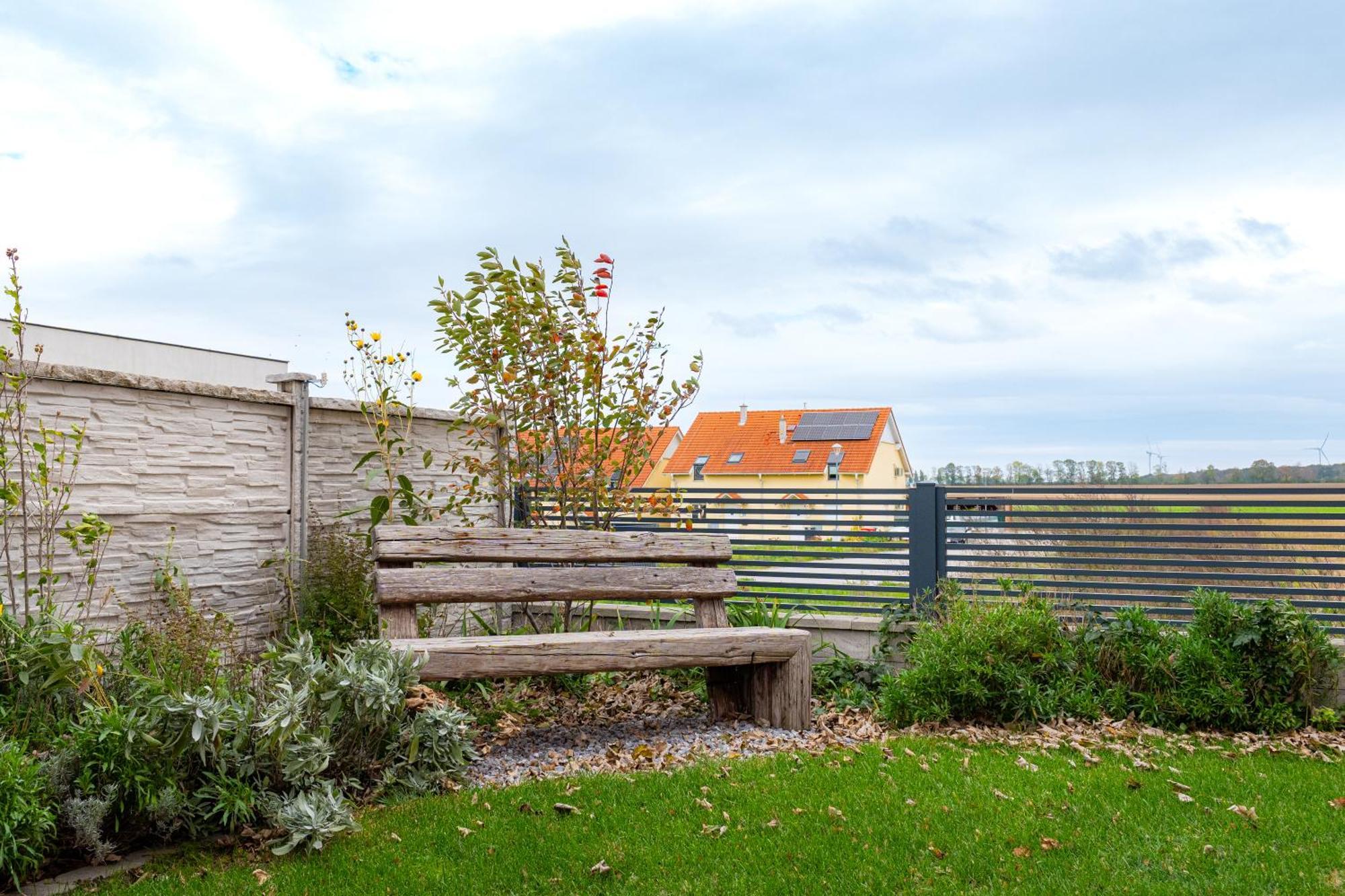 Villa Rose Close To Vienna & Airport Maria Ellend Kültér fotó